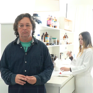 PESQUISA REALIZADA NO UNIFOR-MG AVALIA A PRESENÇA DE CARBOIDRATOS E LIPÍDIOS EM PRODUTOS FITNESS