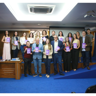 UNIFOR-MG CELEBRA O LANÇAMENTO DO 11º LIVRO COLETIVO E DA REVISTA DO CURSO DE DIREITO