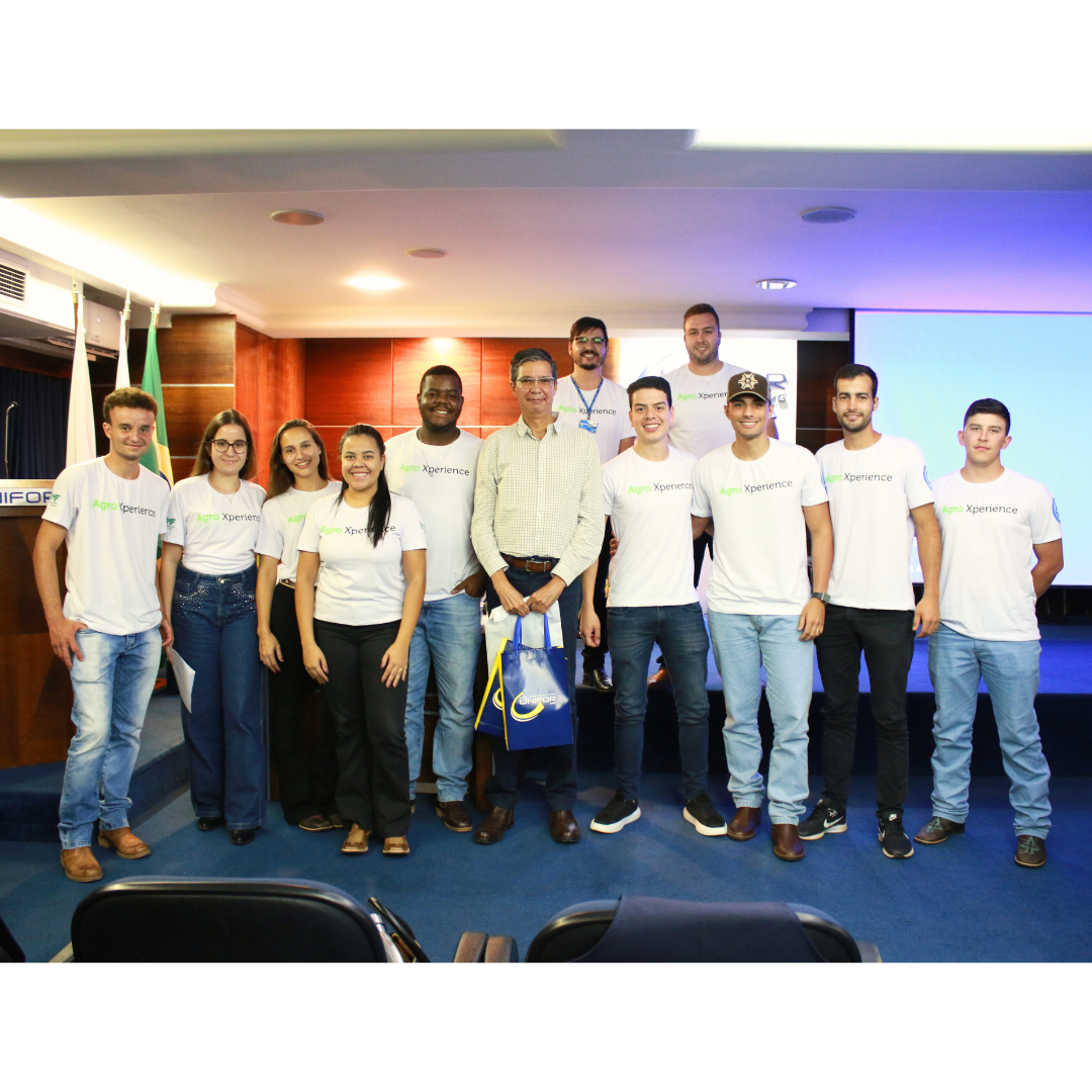 II AGROXPERIENCE PROMOVE TROCA DE CONHECIMENTO ENTRE ACADÊMICOS E PROFISSIONAIS