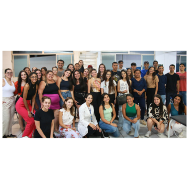 ALUNOS DE FISIOTERAPIA PARTICIPAM DE AULA INAUGURAL