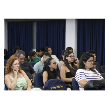 UNIFOR-MG REALIZA PALESTRA SOBRE RELAÇÕES HUMANAS E COMBATE AO ASSÉDIO NO AMBIENTE ACADÊMICO