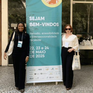 PROFESSORA DO UNIFOR-MG PARTICIPA DO 5° CONGRESSO DE FONOAUDIOLOGIA DA UFMG