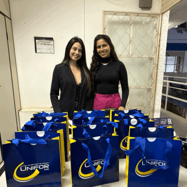 ALUNOS DO CURSO DE PSICOLOGIA FAZEM DOAÇÃO À CASA DE ACOLHIMENTO DIVINA MISERICÓRDIA