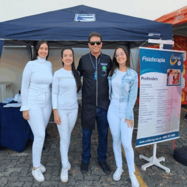 ALUNOS DE FISIOTERAPIA DO UNIFOR-MG REALIZAM RECOVERY ESPORTIVO NA 2ª CORRIDA MAIS SAÚDE RUN