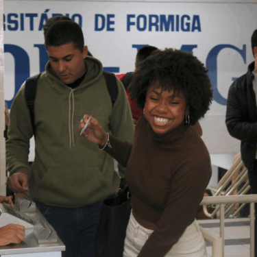 VETERANOS DO UNIFOR-MG RETORNAM ÀS AULAS PARA O SEGUNDO SEMESTRE DE 2025