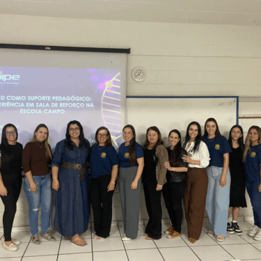 BOLSISTAS DO PIBID PARTICIPAM DA XXI MIPE