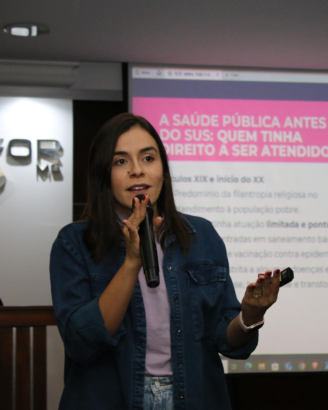 DIA D DA SAÚDE NO UNIFOR-MG CONTA COM PALESTRA DA DEPUTADA LOHANNA FRANÇA SOBRE O SUS