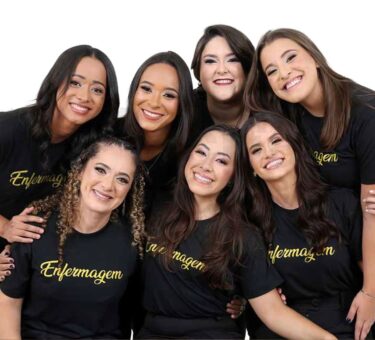 FORMANDAS DE ENFERMAGEM DO UNIFOR-MG CONCLUEM GRADUAÇÃO COM PUBLICAÇÕES EM REVISTAS QUALIS B