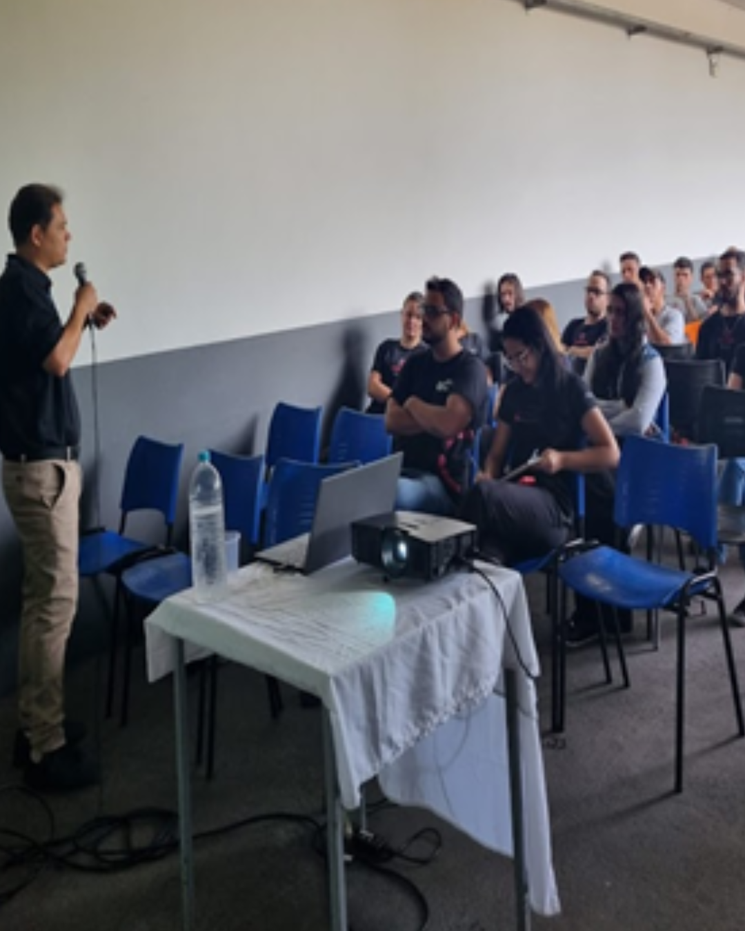 PROJETO UNIFOR EDUCA-DOR PROMOVE AÇÃO EDUCATIVA NA EMPRESA RECAPAGEM ALTEROSA LTDA