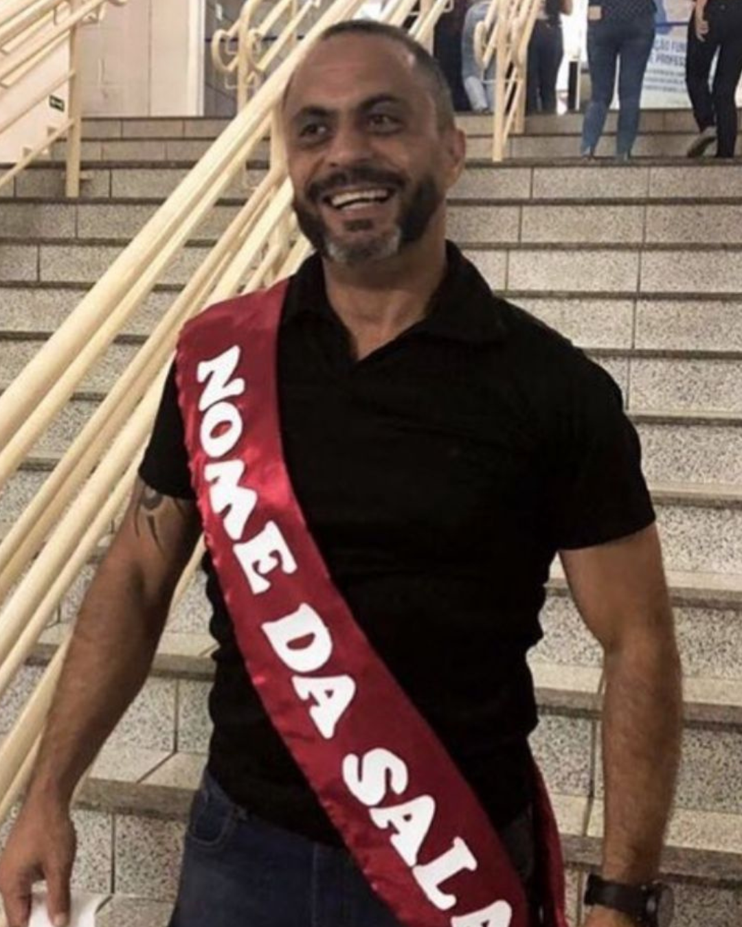 BIBLIOTECA ÂNGELA VAZ LEÃO RECEBE ACERVO DO PROFESSOR WEDER ANTÔNIO DE OLIVEIRA