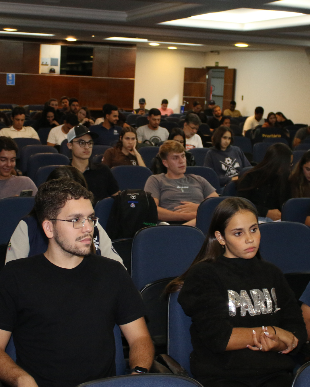 ALUNOS DE ENGENHARIA AGRONÔMICA DO UNIFOR-MG RECEBEM AULÃO SOBRE O USO DE INTELIGÊNCIA ARTIFICIAL
